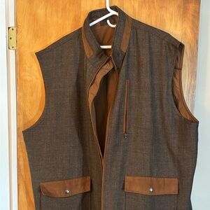 Cutter & Buck Men’s Gray And Tan Reversible Vest Size 3XT/3TGL